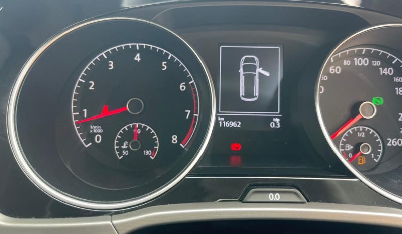 
								Volkswagen Touran full									