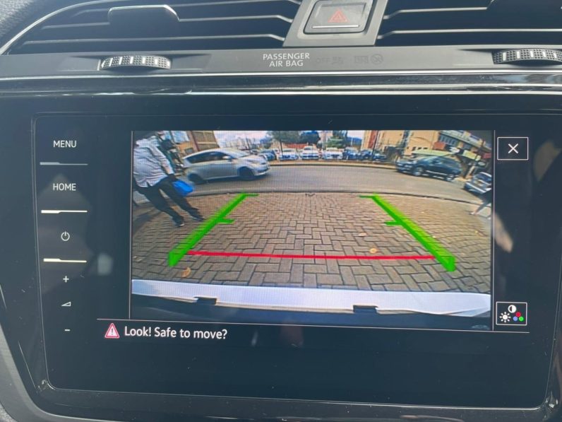 
								Volkswagen Touran full									