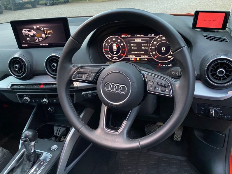 
								Audi Q2 full									
