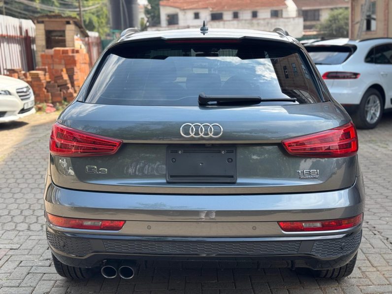 
								Audi Q3 full									