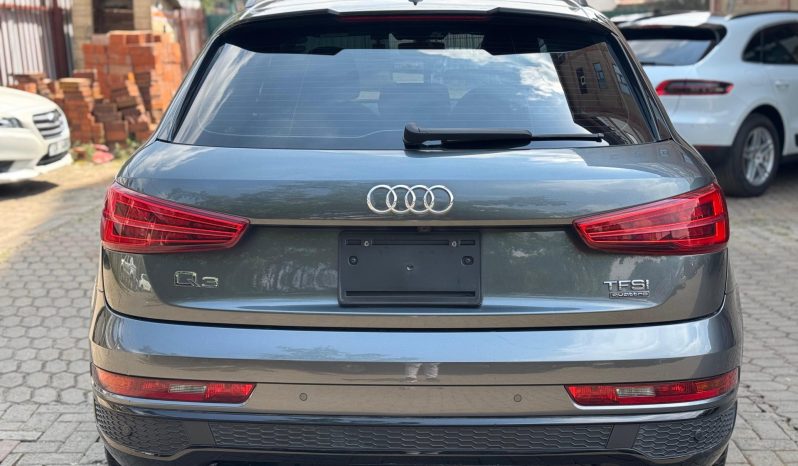
								Audi Q3 full									