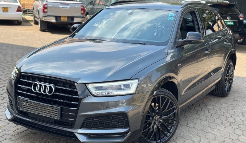 
								Audi Q3 full									