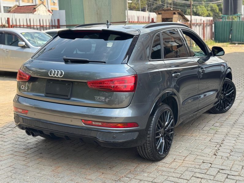 
								Audi Q3 full									