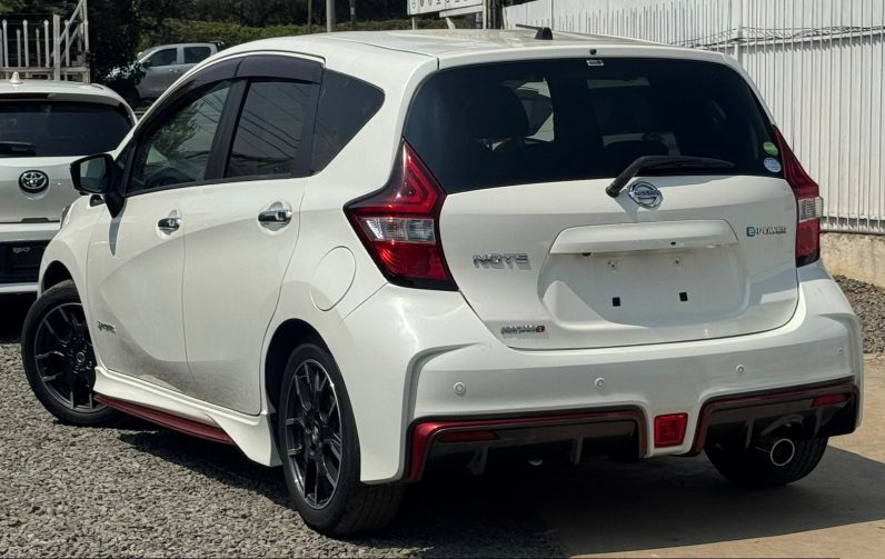 
								Nissan Note E-power(NISMO) full									