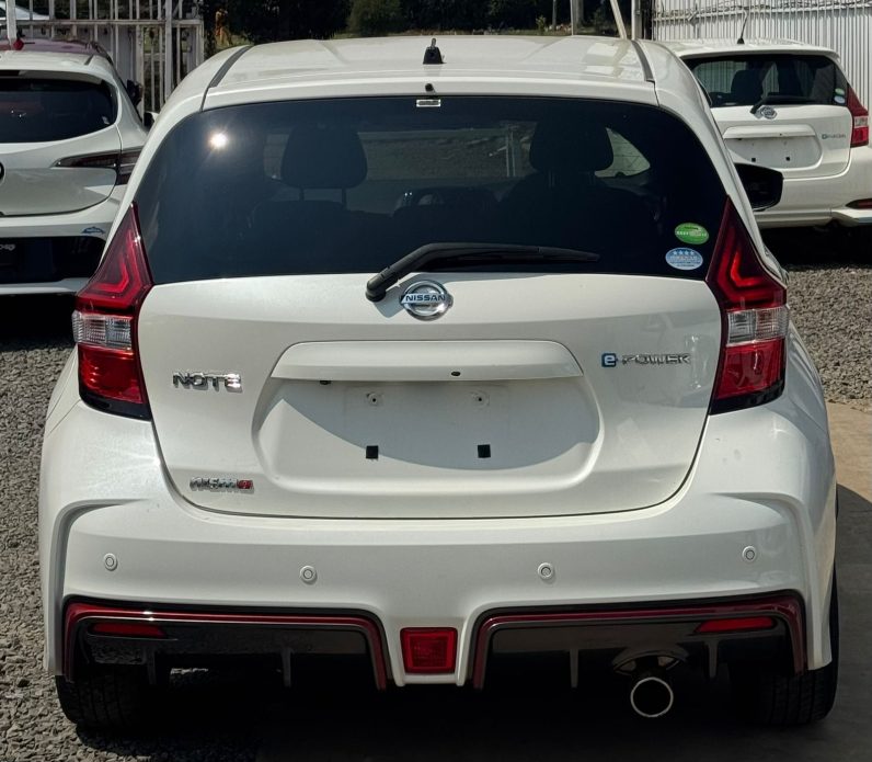 
								Nissan Note E-power(NISMO) full									