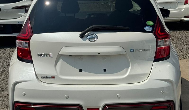 
								Nissan Note E-power(NISMO) full									