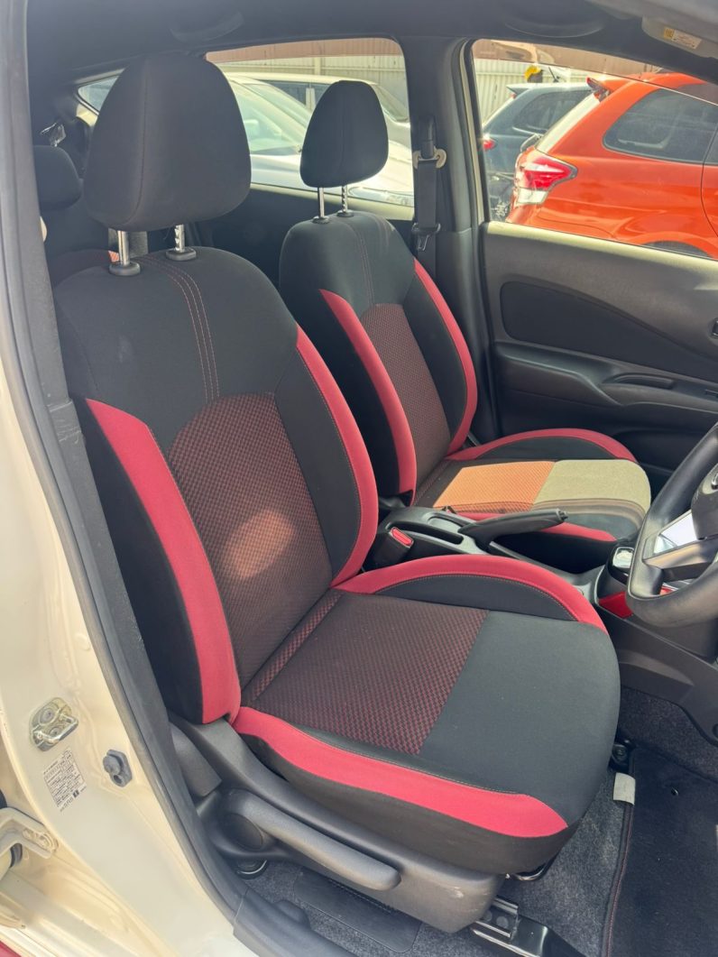 
								Nissan Note E-power(NISMO) full									