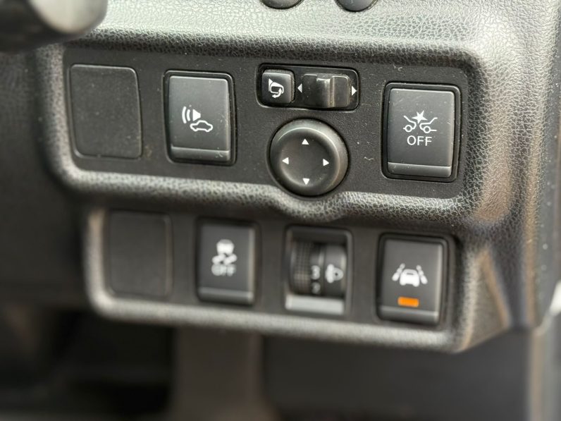 
								Nissan Note E-Power full									