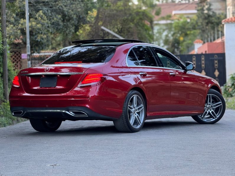 
								Mercedes Benz E220d full									