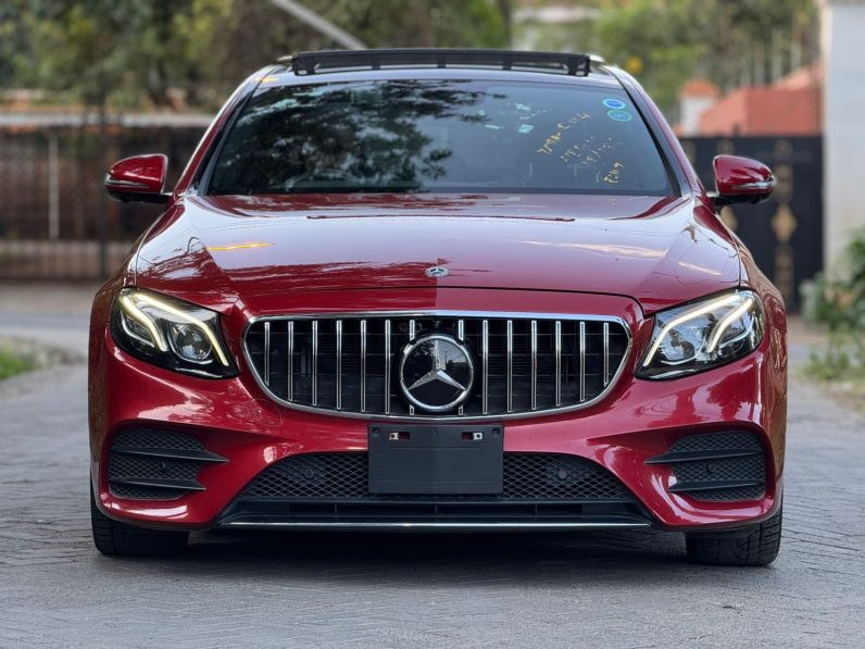 
								Mercedes Benz E220d full									