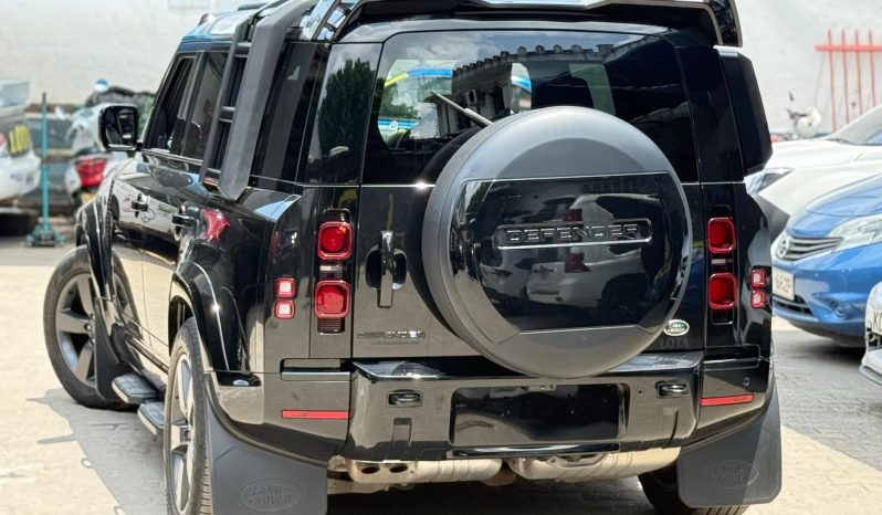 
								Land Rover defender 110 full									