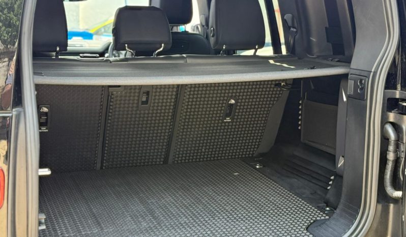 
								Land Rover defender 110 full									