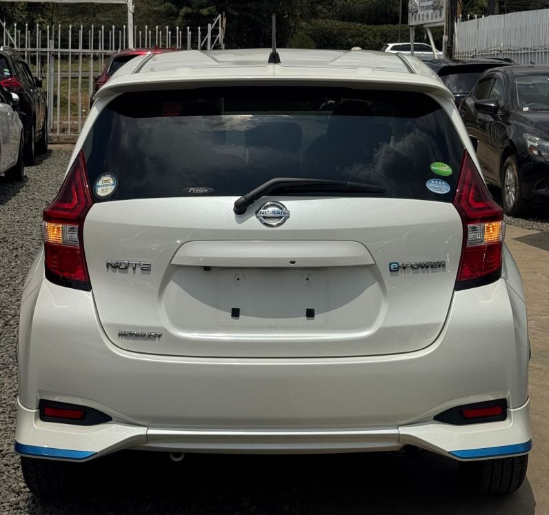 
								Nissan Note full									