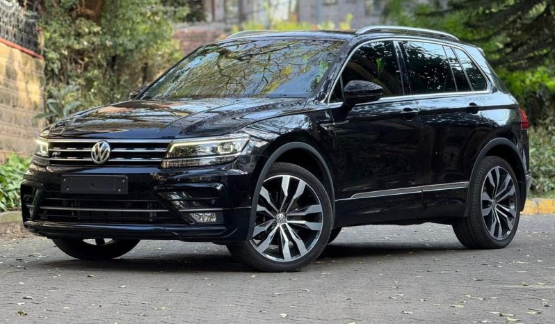 
								Volkswagen Tiguan R line full									