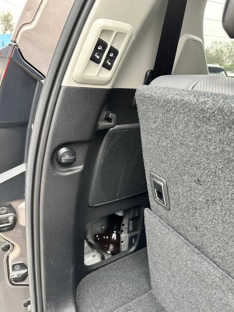 
								Toyota Prado TXL full									