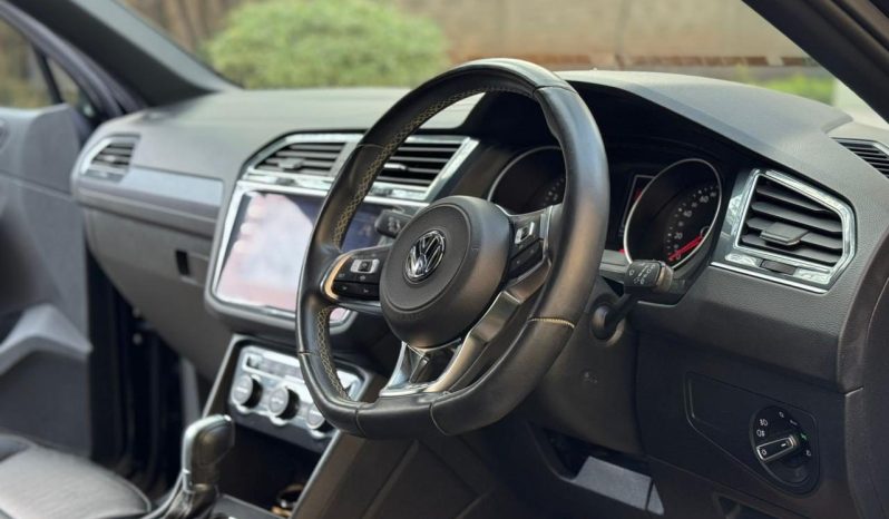 
								Volkswagen Tiguan R line full									