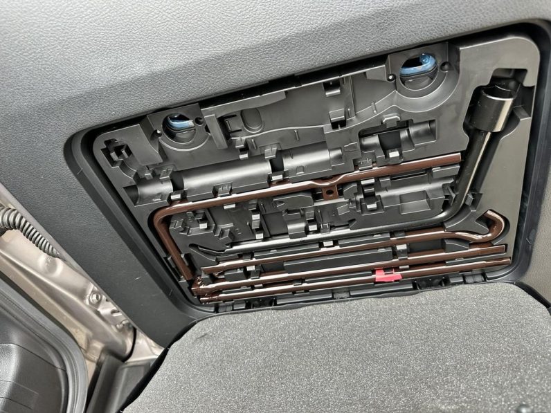 
								Toyota Prado TXL full									