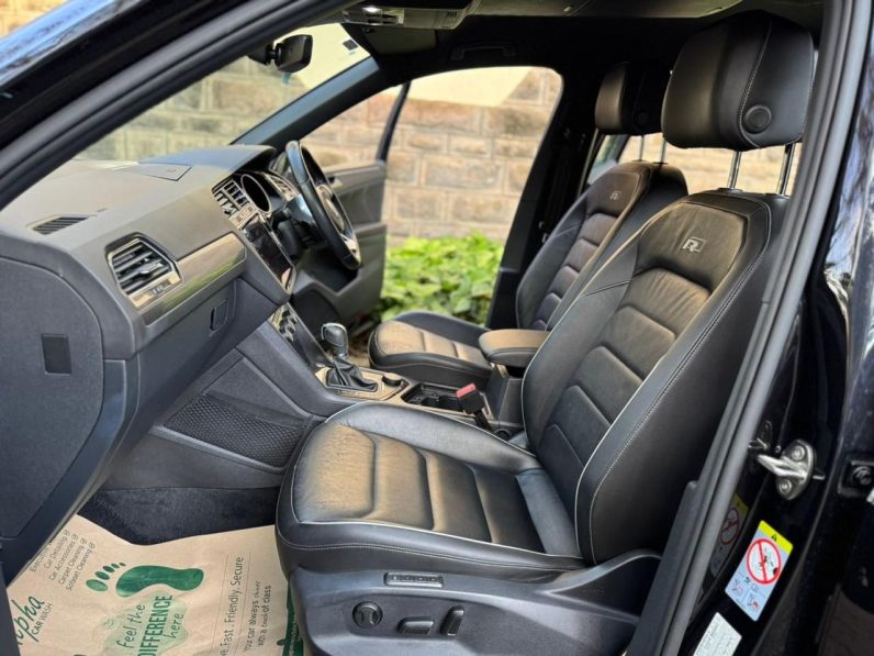 
								Volkswagen Tiguan R line full									