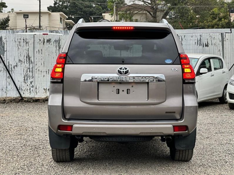 
								Toyota Prado TXL full									