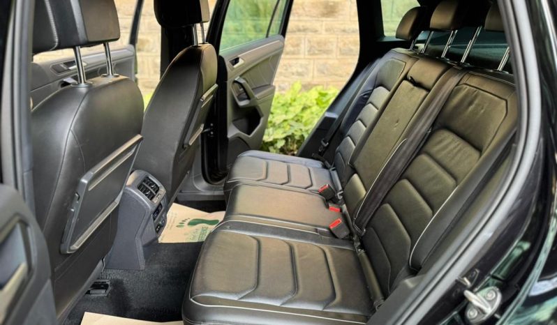 
								Volkswagen Tiguan R line full									