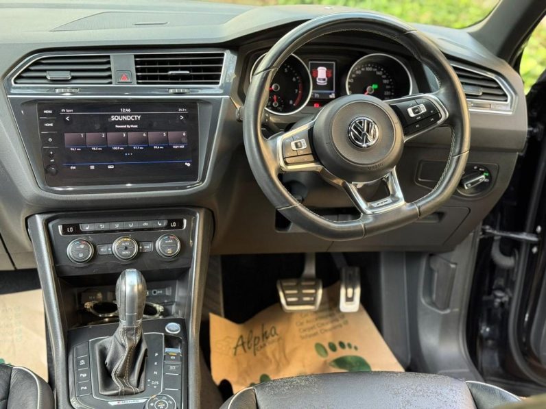 
								Volkswagen Tiguan R line full									