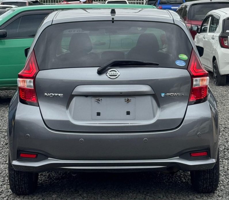
								Nissan Note full									