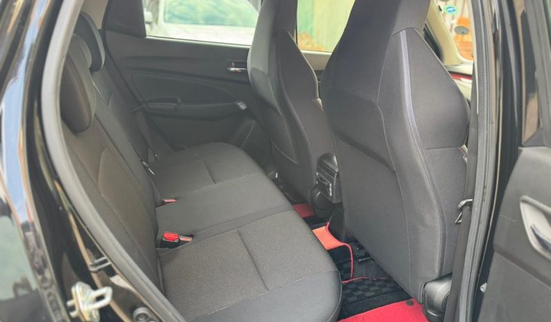 
								Suzuki Swift Sport full									