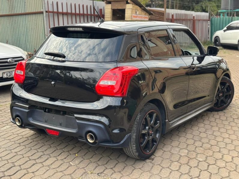 
								Suzuki Swift Sport full									