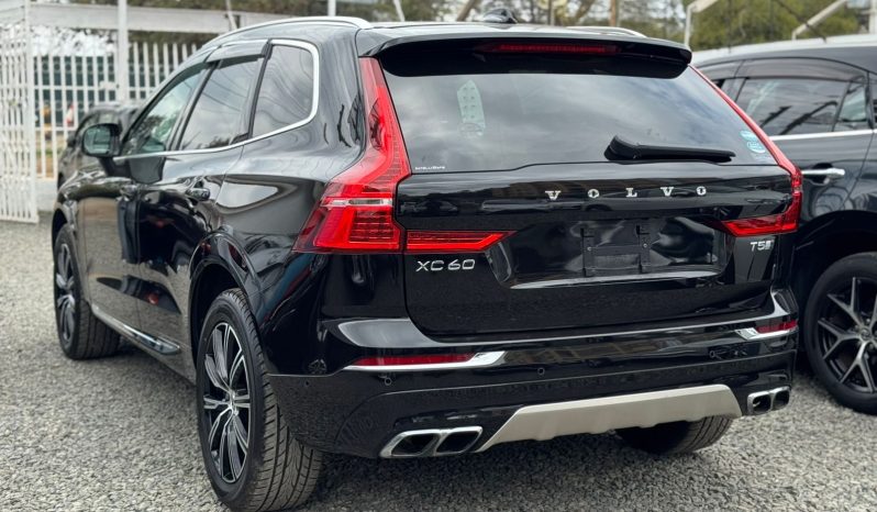 
								Volvo XC60 full									