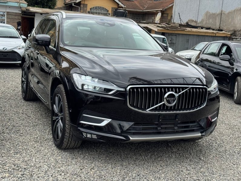 
								Volvo XC60 full									