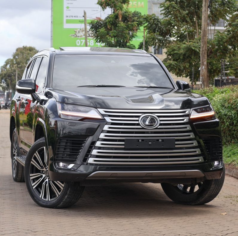 
								Lexus LX600 full									
