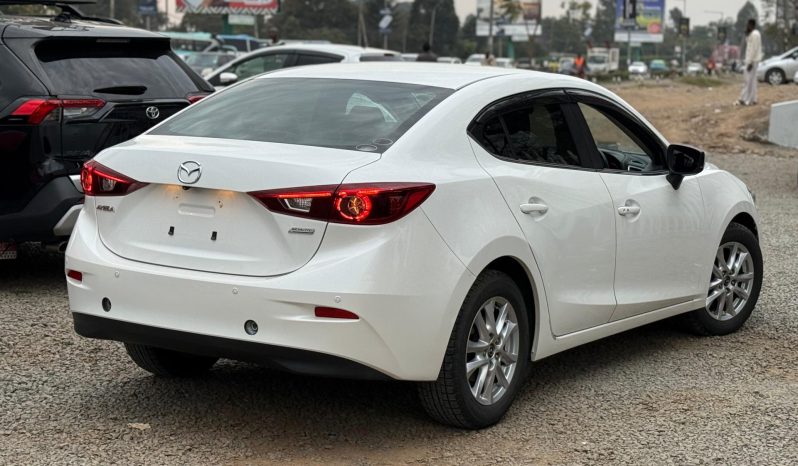 
								Mazda Axela full									