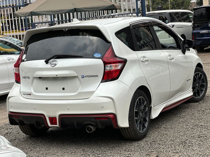 
								Nissan Note E-Power(Nismo) full									