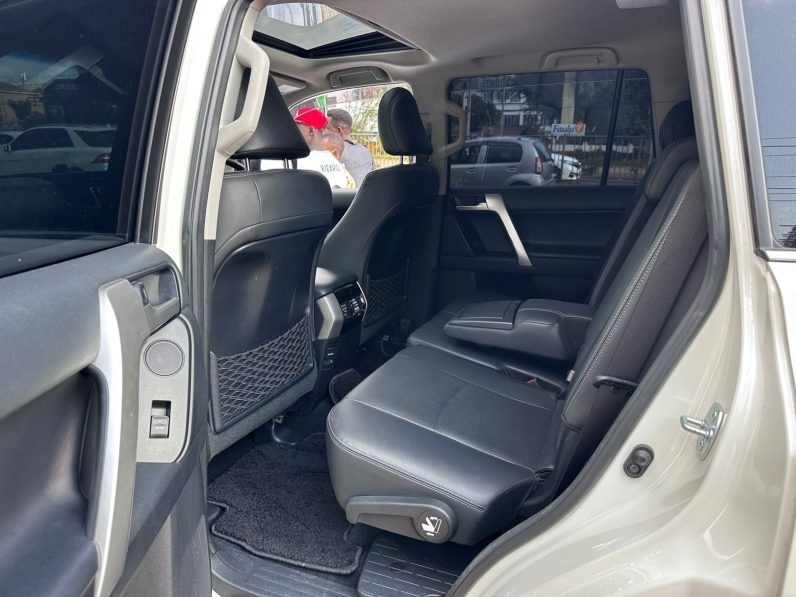 
								Land Cruiser TX full									