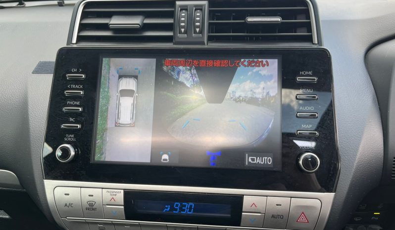 
								Toyota Land Cruiser TX full									