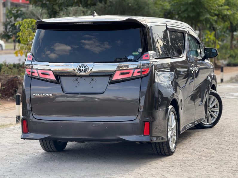 
								Toyota Vellfire full									