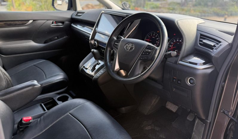 
								Toyota Vellfire full									