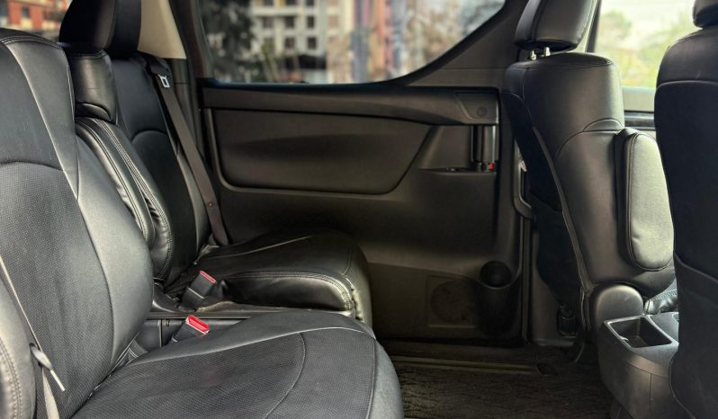 
								Toyota Vellfire full									