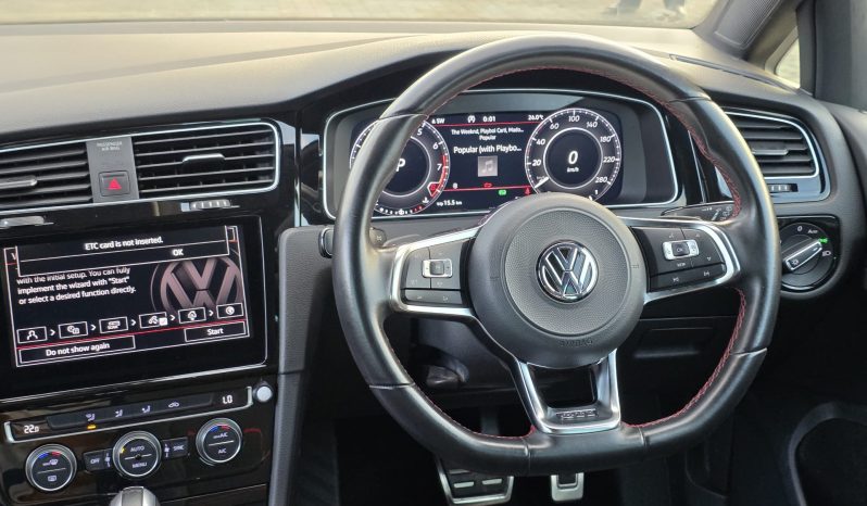 
								Voxwagen Golf GTI full									