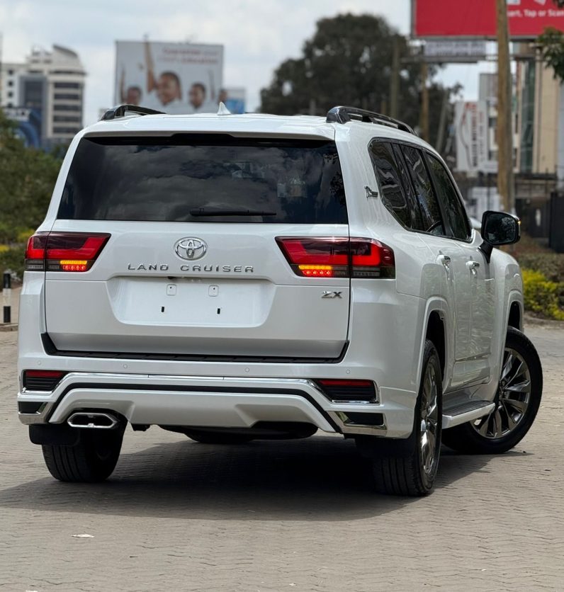 
								Toyota LC300 ZX full									