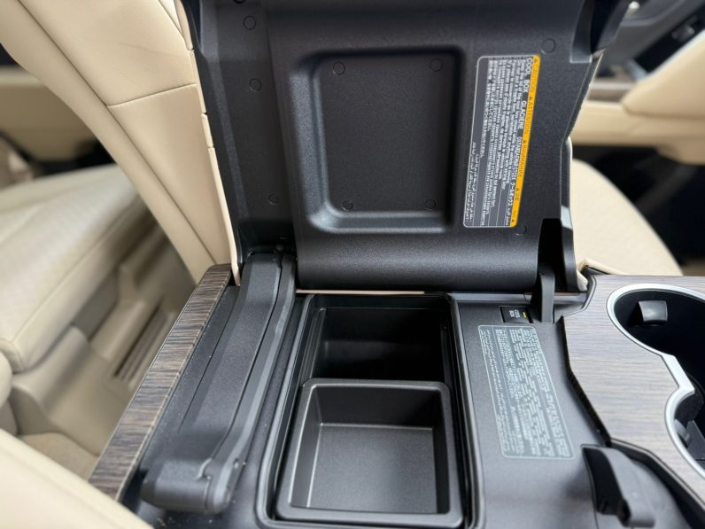 
								Toyota LC300 ZX full									