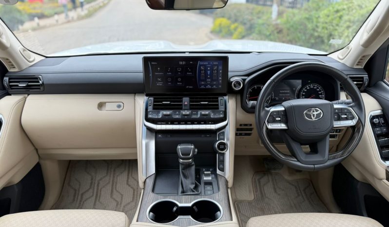 
								Toyota LC300 ZX full									