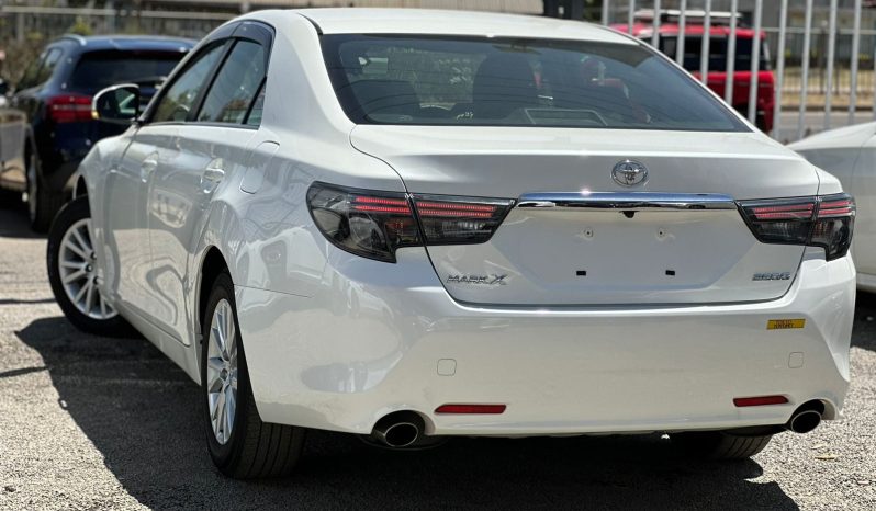
								Toyota Mark-X full									