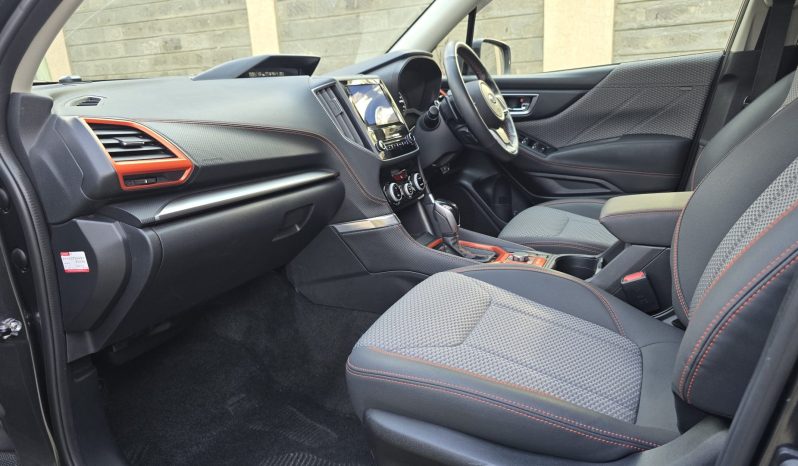 
								Subaru Forester full									