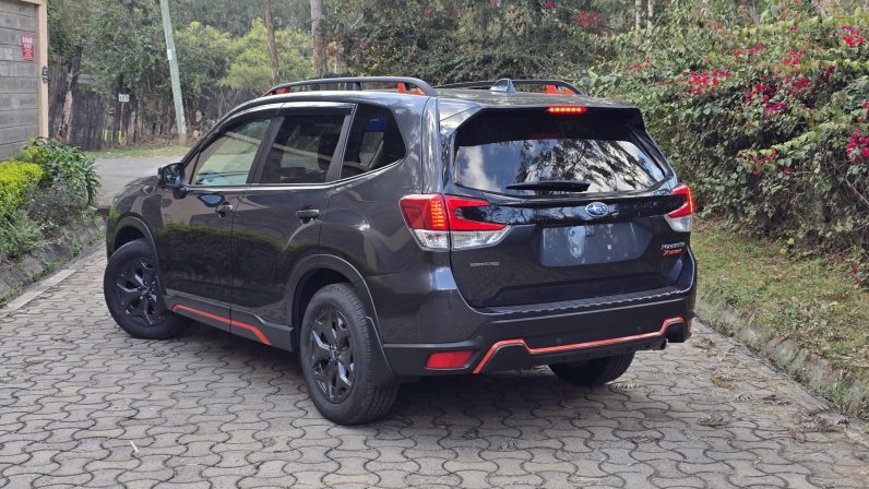 
								Subaru Forester full									