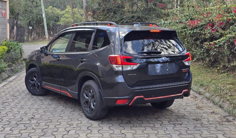 
								Subaru Forester full									