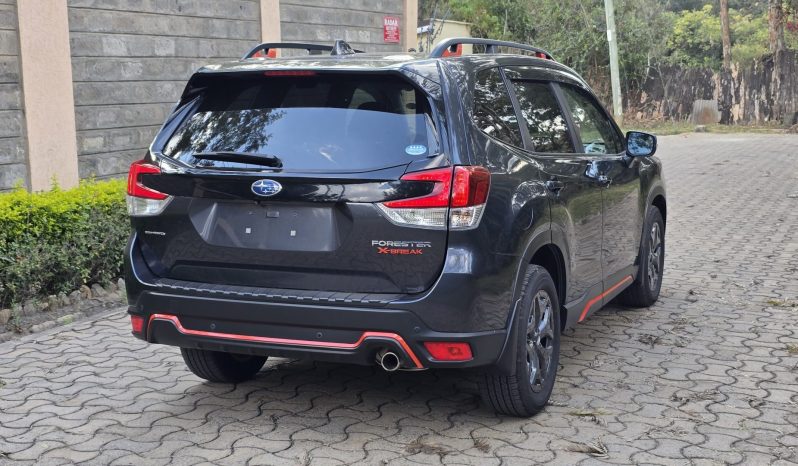 
								Subaru Forester full									