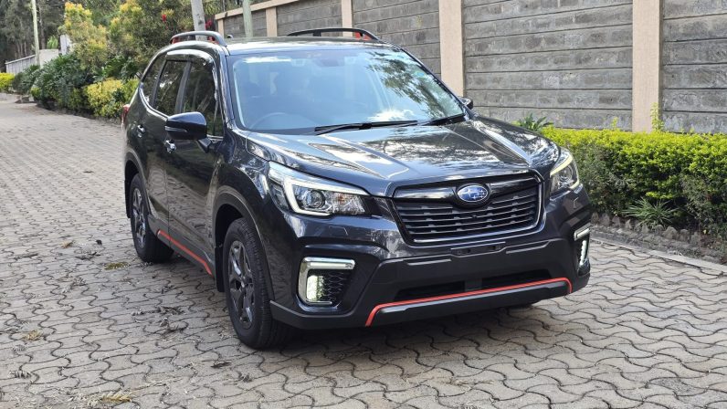 
								Subaru Forester full									