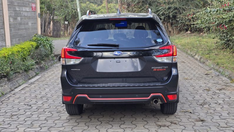 
								Subaru Forester full									