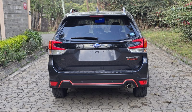 
								Subaru Forester full									